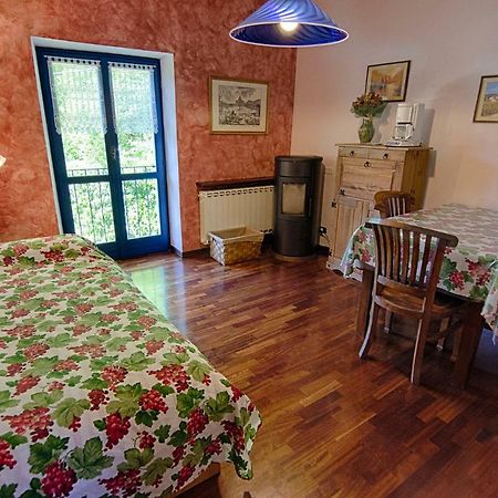 B&B Il Sole Delle Rive Sinio ภายนอก รูปภาพ