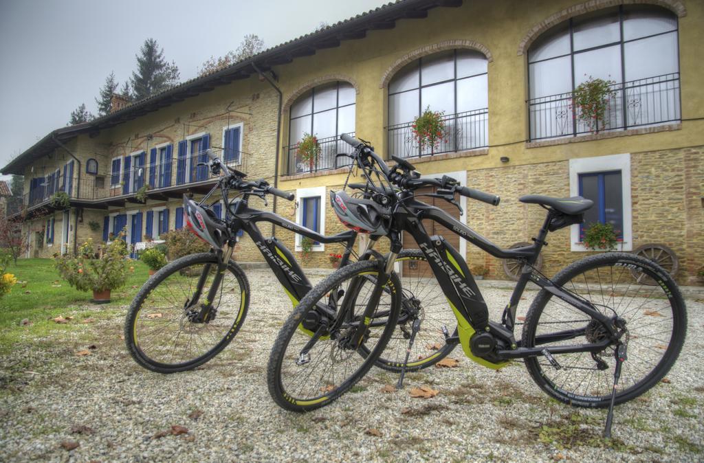 B&B Il Sole Delle Rive Sinio ภายนอก รูปภาพ