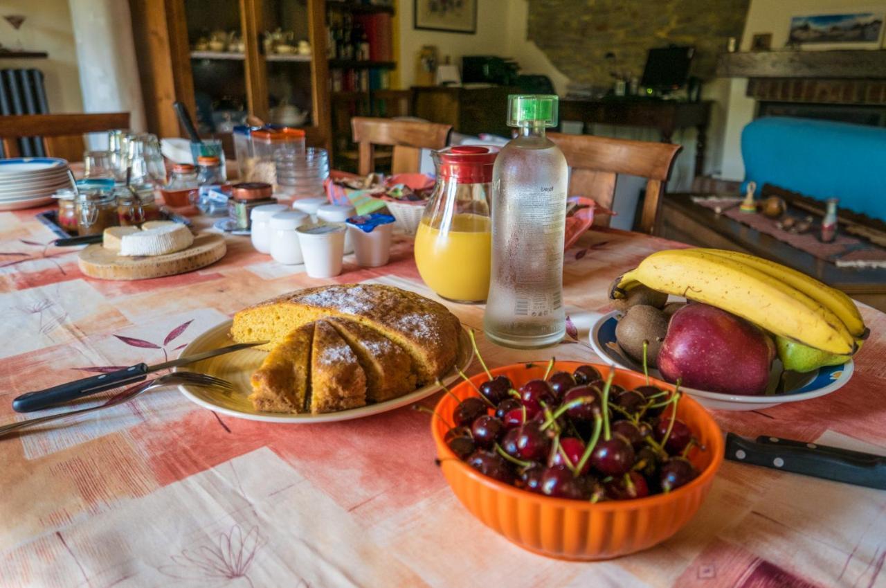 B&B Il Sole Delle Rive Sinio ภายนอก รูปภาพ